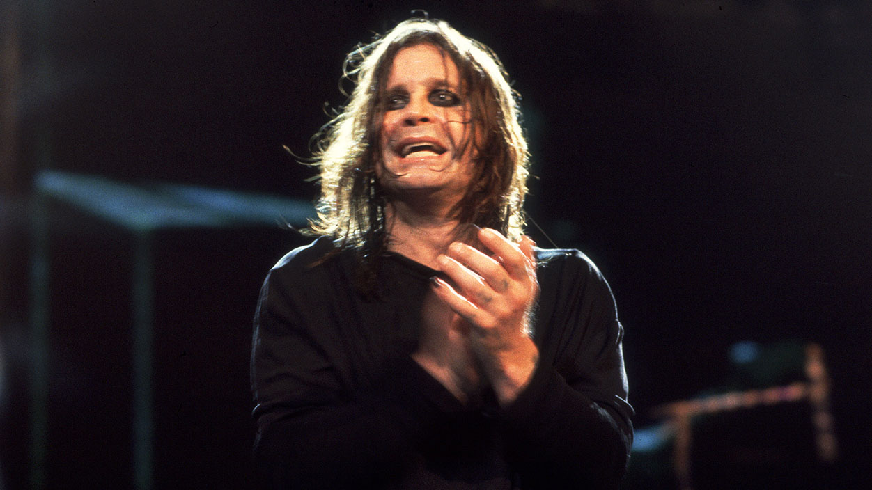 British musician Ozzy Osbourne performs at the Allstate Arena, Rosemont, Illinois, October 22, 1998. (Photo by Paul Natkin/Getty Images)
