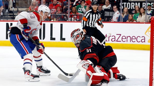 Canadiens lead Hurricanes after second period of Game 1